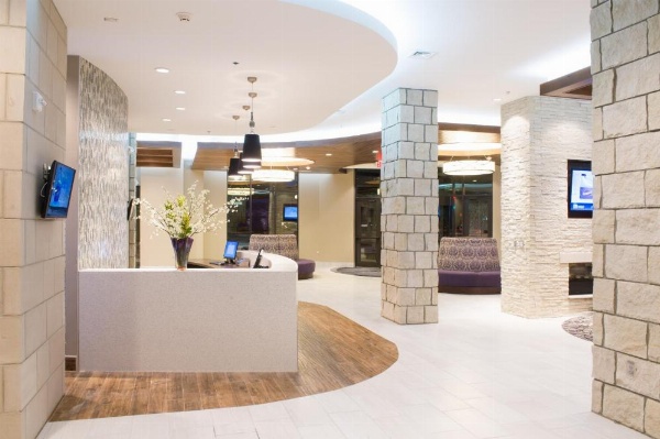 Bluemont Hotel image 23